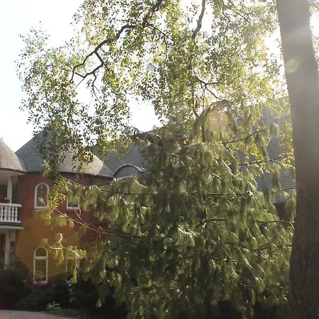 فندق Und Restaurant Waldschloesschen