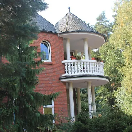 فندق Und Restaurant Waldschloesschen 2*