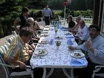 Und Restaurant Waldschloesschen Отель 2*