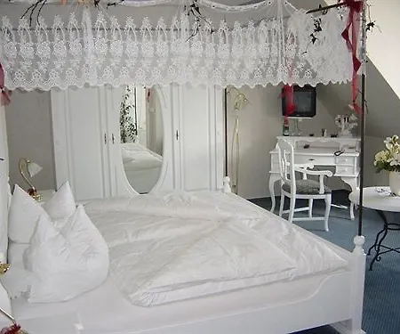 Und Restaurant Waldschloesschen Hotel 2*
