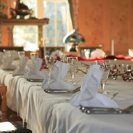 Und Restaurant Waldschloesschen Hotel Crivitz