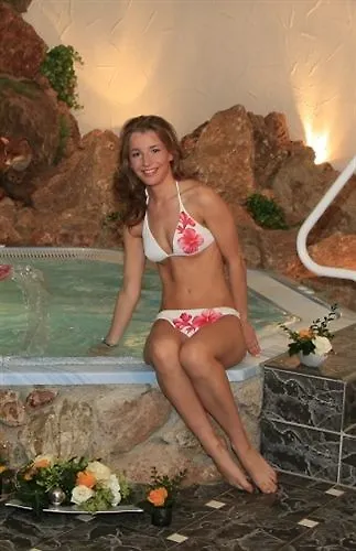 Und Restaurant Waldschloesschen 2*