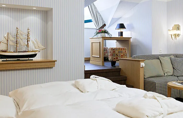 Und Restaurant Waldschloesschen Ξενοδοχείο Crivitz